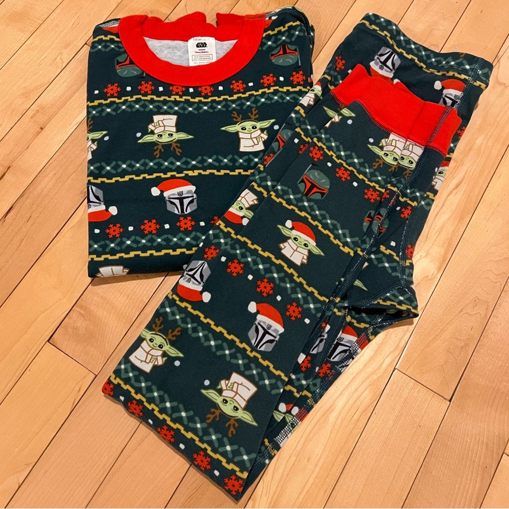 Hanna Andersson kids Star Wars The Mandalorian Christmas pajamas size 12